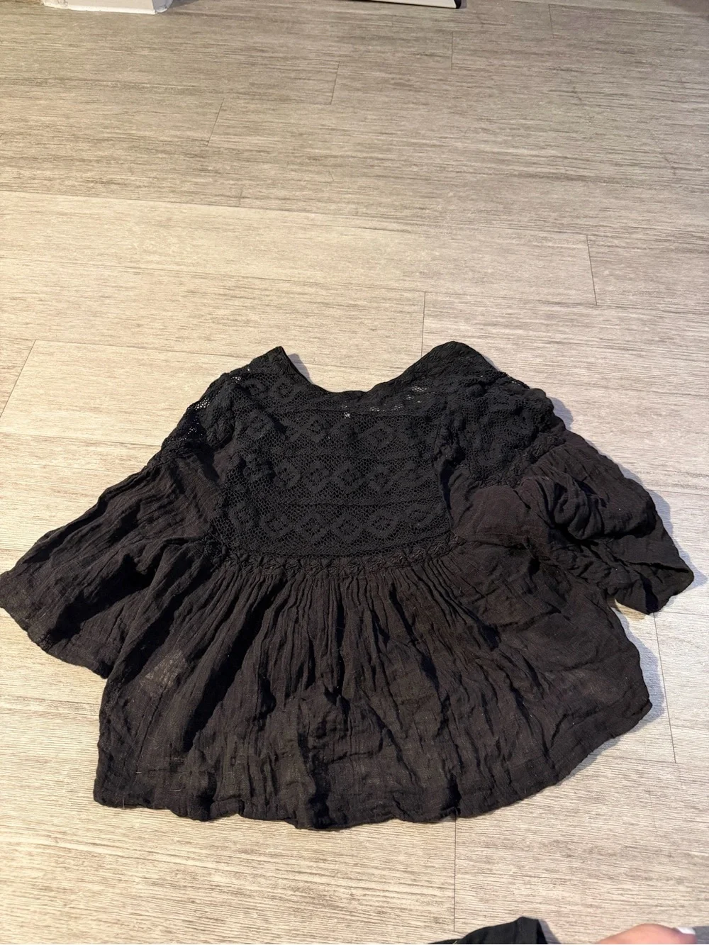 Free people Black Lace-Detail Flowing Peasant Top